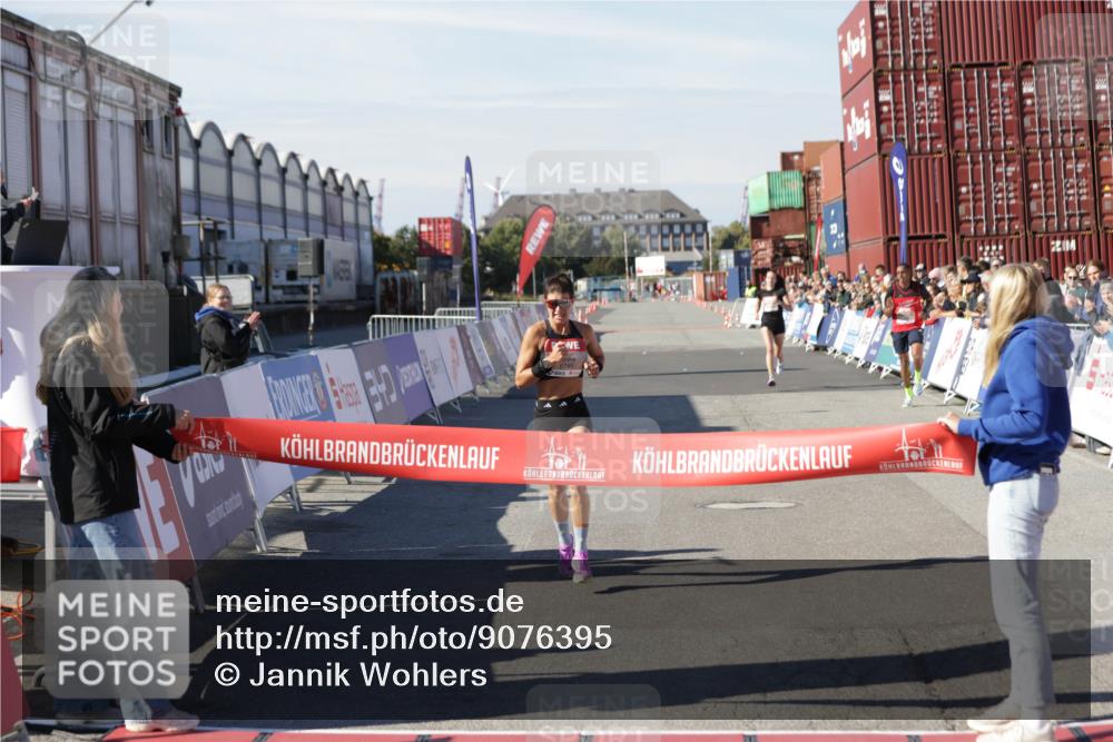 03.10.2025 - Köhlbrandbrückenlauf Jannik Wohlers http://msf.ph/oto/9076395 03.10.2025 12:46:49 Ziel 4027, 6483, 6516, 6740 meine-sportfotos.de