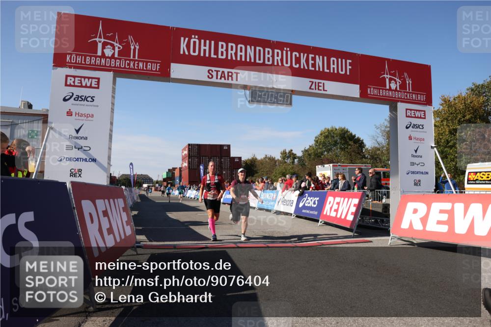 03.10.2025 - Köhlbrandbrückenlauf Lena Gebhardt http://msf.ph/oto/9076404 03.10.2025 13:40:50 Ziel 5495, 5496, 5558, 6134, 6135 meine-sportfotos.de