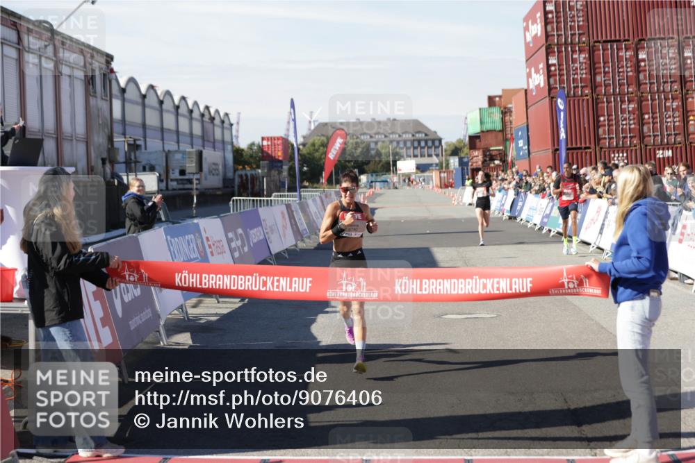 03.10.2025 - Köhlbrandbrückenlauf Jannik Wohlers http://msf.ph/oto/9076406 03.10.2025 12:46:49 Ziel 4027, 6483, 6516, 6740 meine-sportfotos.de