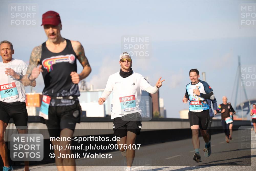 03.10.2025 - Köhlbrandbrückenlauf Jannik Wohlers http://msf.ph/oto/9076407 03.10.2025 09:42:57 Position 3 1048, 3494, 2879 meine-sportfotos.de