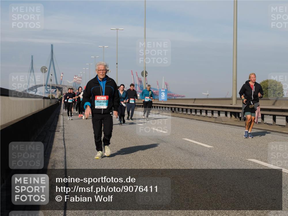 03.10.2025 - Köhlbrandbrückenlauf Fabian Wolf http://msf.ph/oto/9076411 03.10.2025 10:15:24 Position 3 3096, 3 meine-sportfotos.de