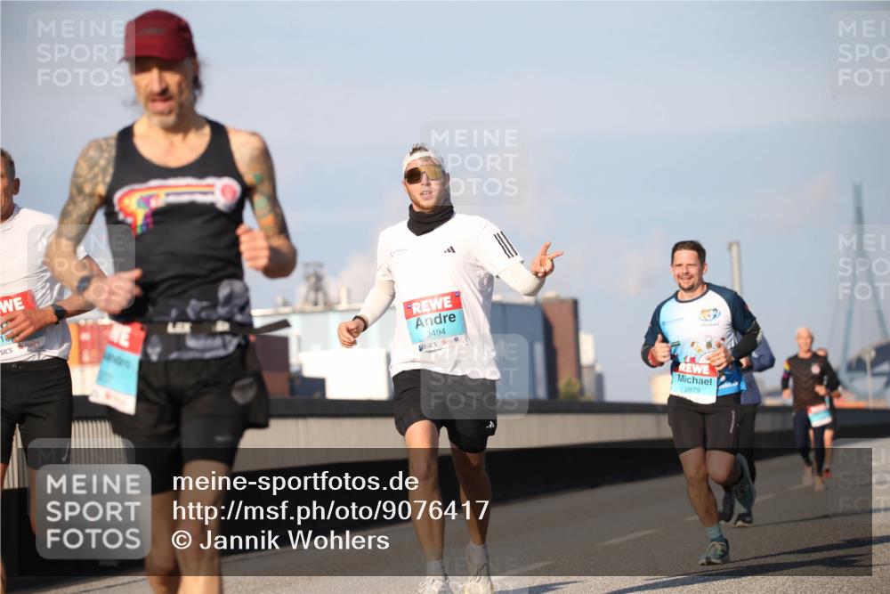 03.10.2025 - Köhlbrandbrückenlauf Jannik Wohlers http://msf.ph/oto/9076417 03.10.2025 09:42:57 Position 3 3494, 2879 meine-sportfotos.de