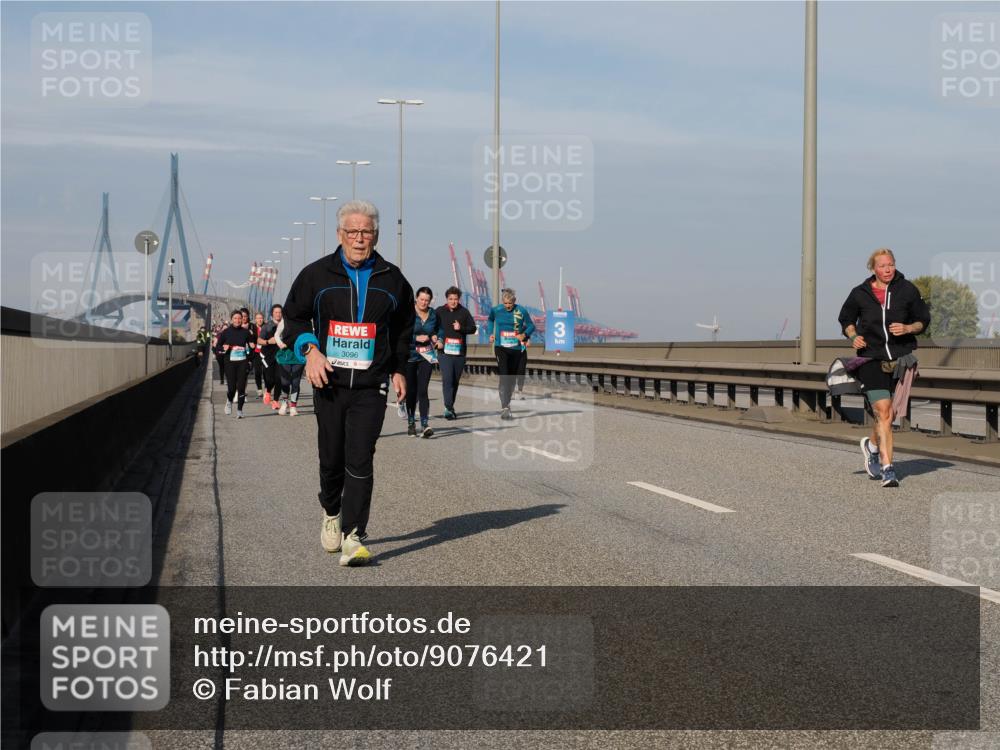 03.10.2025 - Köhlbrandbrückenlauf Fabian Wolf http://msf.ph/oto/9076421 03.10.2025 10:15:24 Position 3 3096, 3 meine-sportfotos.de