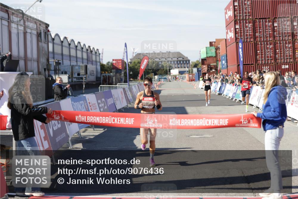 03.10.2025 - Köhlbrandbrückenlauf Jannik Wohlers http://msf.ph/oto/9076436 03.10.2025 12:46:49 Ziel 4027, 6483, 6516, 6740 meine-sportfotos.de