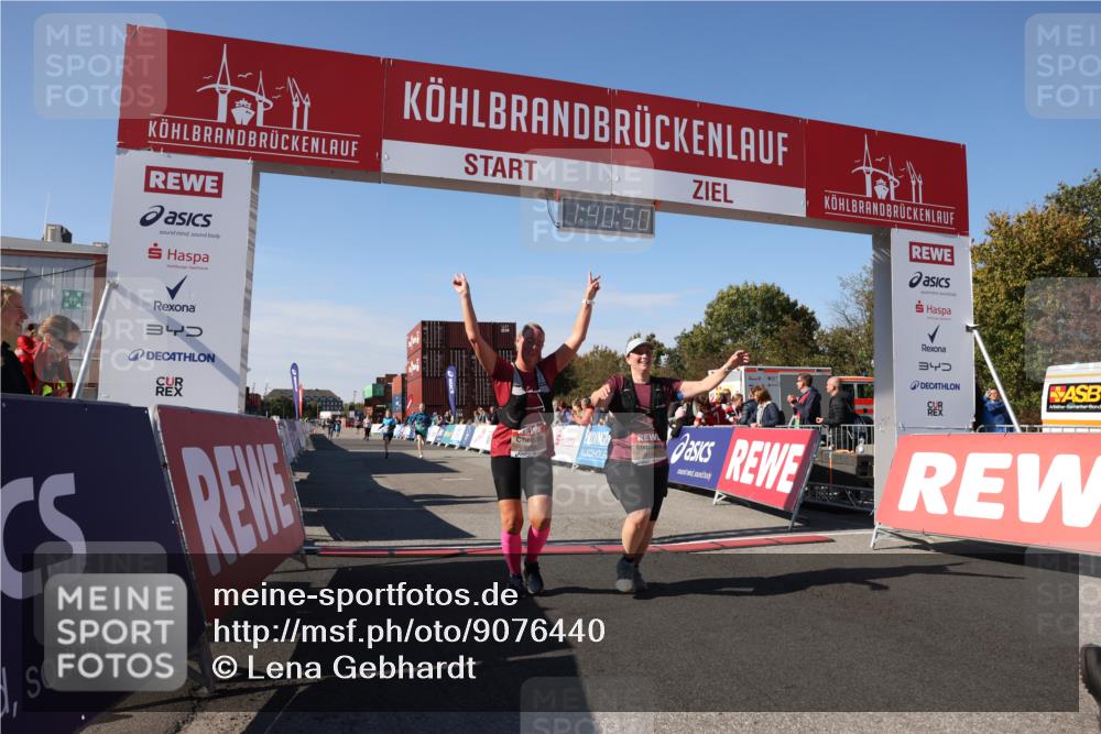 03.10.2025 - Köhlbrandbrückenlauf Lena Gebhardt http://msf.ph/oto/9076440 03.10.2025 13:40:51 Ziel 5495, 5496, 5558, 6134, 6135 meine-sportfotos.de