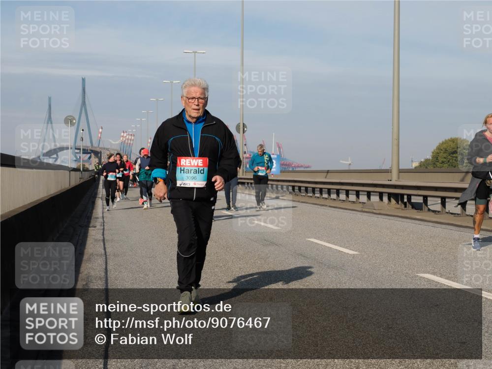 03.10.2025 - Köhlbrandbrückenlauf Fabian Wolf http://msf.ph/oto/9076467 03.10.2025 10:15:25 Position 3 3096 meine-sportfotos.de