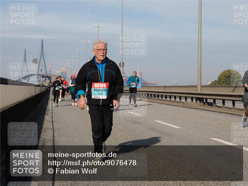 03.10.2025 - Köhlbrandbrückenlauf Fabian Wolf http://msf.ph/oto/9076478 03.10.2025 10:15:25 Position 3 3096 meine-sportfotos.de