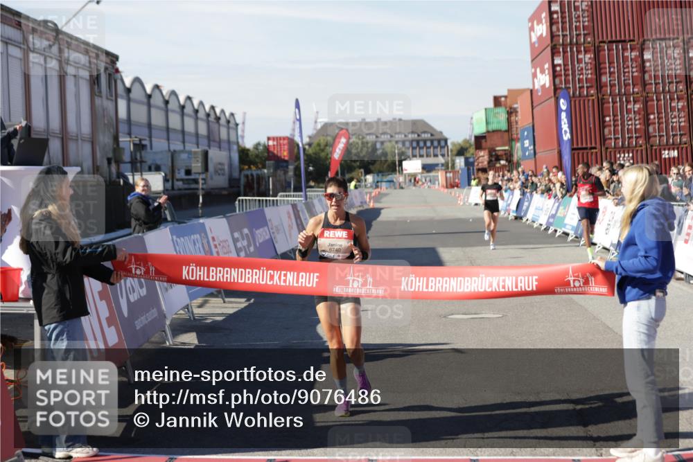 03.10.2025 - Köhlbrandbrückenlauf Jannik Wohlers http://msf.ph/oto/9076486 03.10.2025 12:46:49 Ziel 4027, 6483, 6516, 6740 meine-sportfotos.de