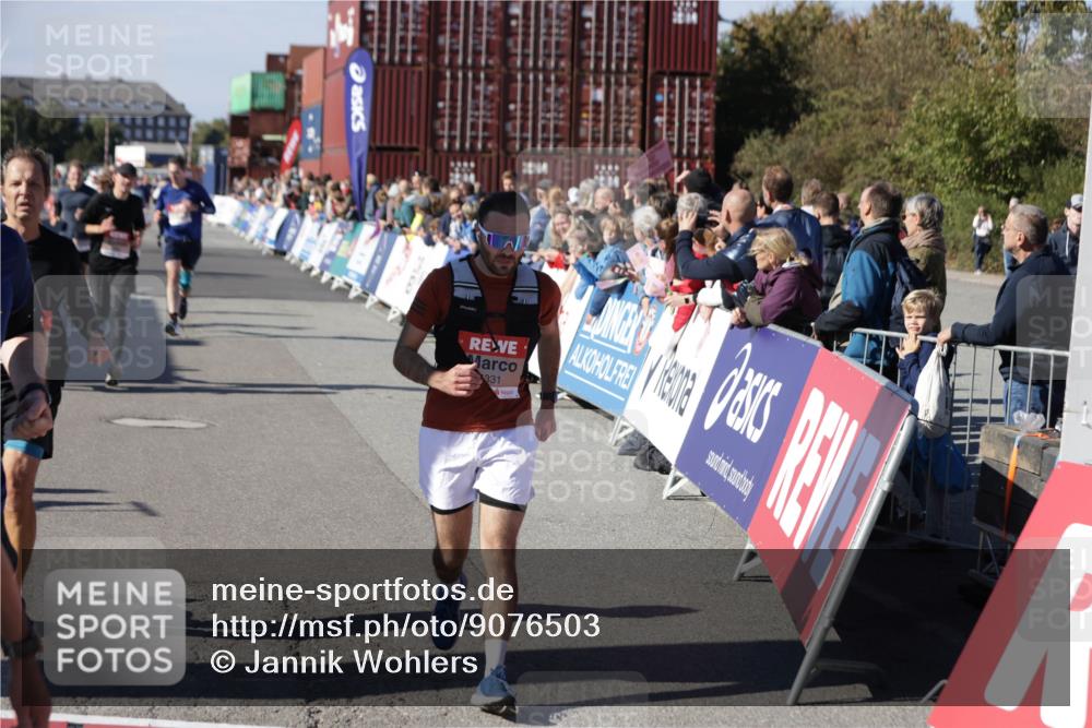 03.10.2025 - Köhlbrandbrückenlauf Jannik Wohlers http://msf.ph/oto/9076503 03.10.2025 13:17:03 Ziel 4168, 4242, 4331, 4359, 4361, 4605, 4861, 4978, 4982, 5033, 5073, 5087, 5090, 5100, 5302, 5453, 5467, 5479, 5840, 6474, 6623, 6626, 6658 meine-sportfotos.de