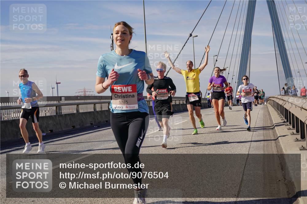 03.10.2025 - Köhlbrandbrückenlauf Michael Burmester http://msf.ph/oto/9076504 03.10.2025 12:41:40 Position 2 5785 meine-sportfotos.de