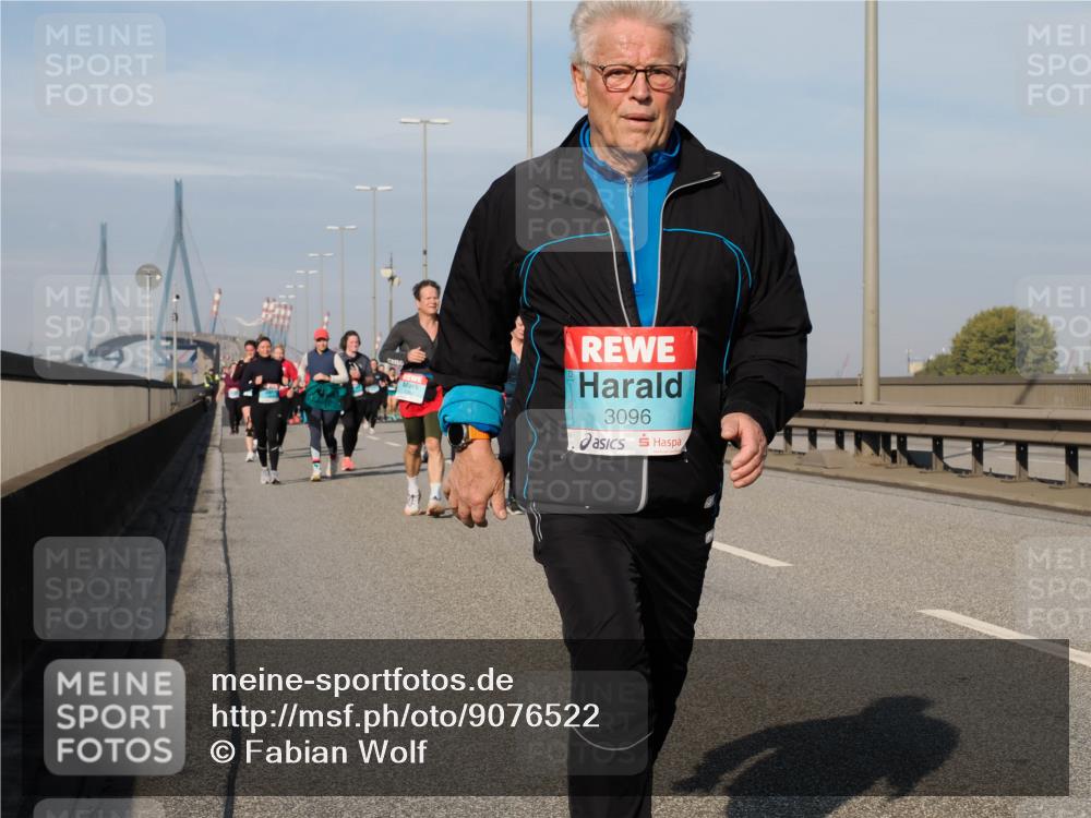 03.10.2025 - Köhlbrandbrückenlauf Fabian Wolf http://msf.ph/oto/9076522 03.10.2025 10:15:27 Position 3 3096 meine-sportfotos.de
