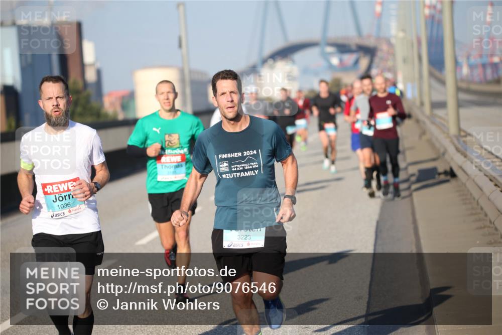 03.10.2025 - Köhlbrandbrückenlauf Jannik Wohlers http://msf.ph/oto/9076546 03.10.2025 09:43:15 Position 3 1036, 2024, 44, 1860, 3223 meine-sportfotos.de