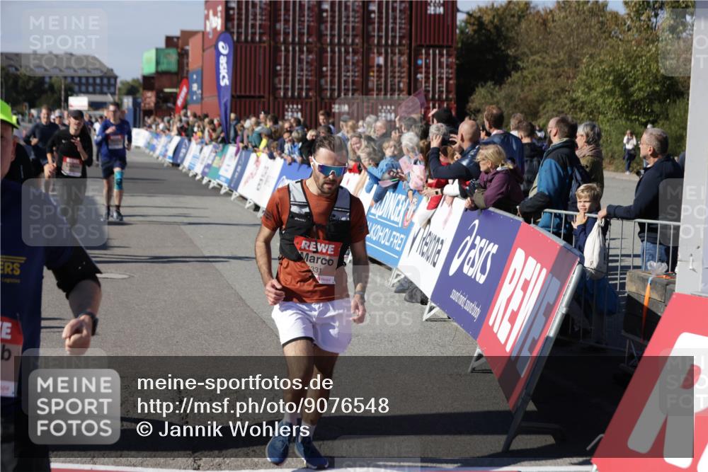 03.10.2025 - Köhlbrandbrückenlauf Jannik Wohlers http://msf.ph/oto/9076548 03.10.2025 13:17:03 Ziel 4168, 4242, 4331, 4359, 4361, 4605, 4861, 4978, 4982, 5033, 5073, 5087, 5090, 5100, 5302, 5453, 5467, 5479, 5840, 6474, 6623, 6626, 6658 meine-sportfotos.de