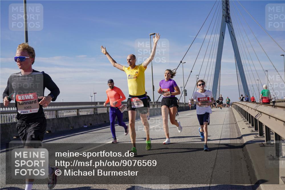 03.10.2025 - Köhlbrandbrückenlauf Michael Burmester http://msf.ph/oto/9076569 03.10.2025 12:41:42 Position 2 4063, 5964 meine-sportfotos.de