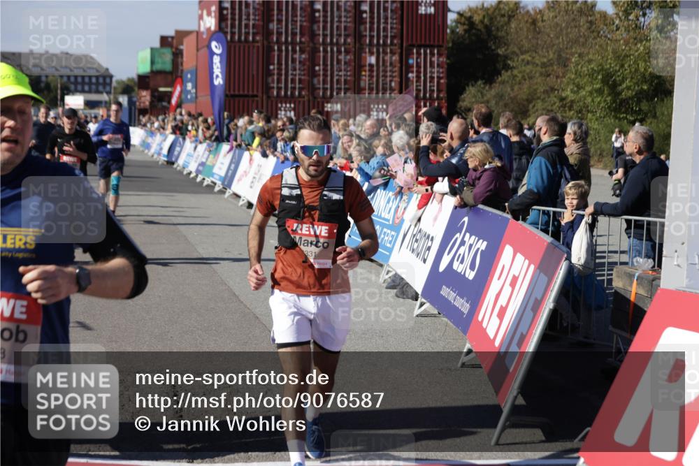 03.10.2025 - Köhlbrandbrückenlauf Jannik Wohlers http://msf.ph/oto/9076587 03.10.2025 13:17:03 Ziel 4168, 4242, 4331, 4359, 4361, 4605, 4861, 4978, 4982, 5033, 5073, 5087, 5090, 5100, 5302, 5453, 5467, 5479, 5840, 6474, 6623, 6626, 6658 meine-sportfotos.de
