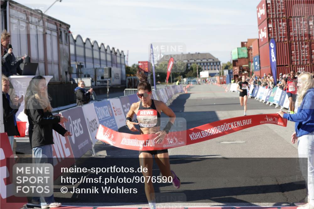 03.10.2025 - Köhlbrandbrückenlauf Jannik Wohlers http://msf.ph/oto/9076590 03.10.2025 12:46:50 Ziel 4027, 6483, 6516, 6740 meine-sportfotos.de