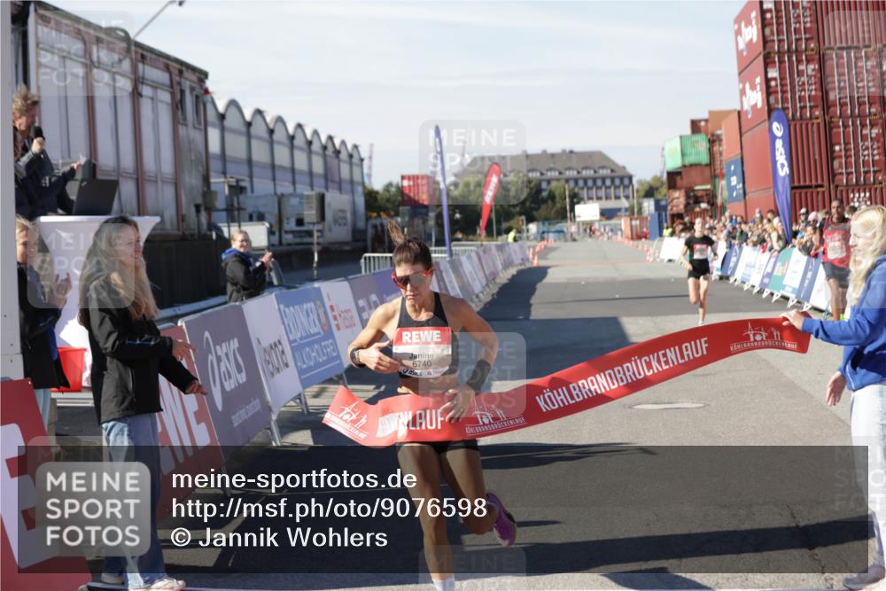 03.10.2025 - Köhlbrandbrückenlauf Jannik Wohlers http://msf.ph/oto/9076598 03.10.2025 12:46:50 Ziel 4027, 6483, 6516, 6740 meine-sportfotos.de