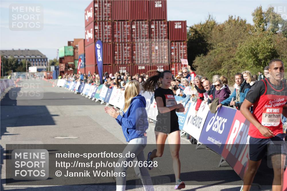 03.10.2025 - Köhlbrandbrückenlauf Jannik Wohlers http://msf.ph/oto/9076628 03.10.2025 12:46:54 Ziel 6483, 6516, 6740 meine-sportfotos.de