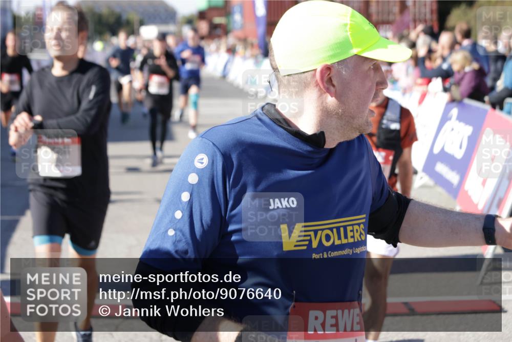 03.10.2025 - Köhlbrandbrückenlauf Jannik Wohlers http://msf.ph/oto/9076640 03.10.2025 13:17:04 Ziel 4168, 4242, 4331, 4359, 4361, 4605, 4861, 4978, 4982, 5033, 5073, 5087, 5090, 5100, 5302, 5453, 5467, 5479, 5667, 5840, 6474, 6623, 6626, 6658 meine-sportfotos.de