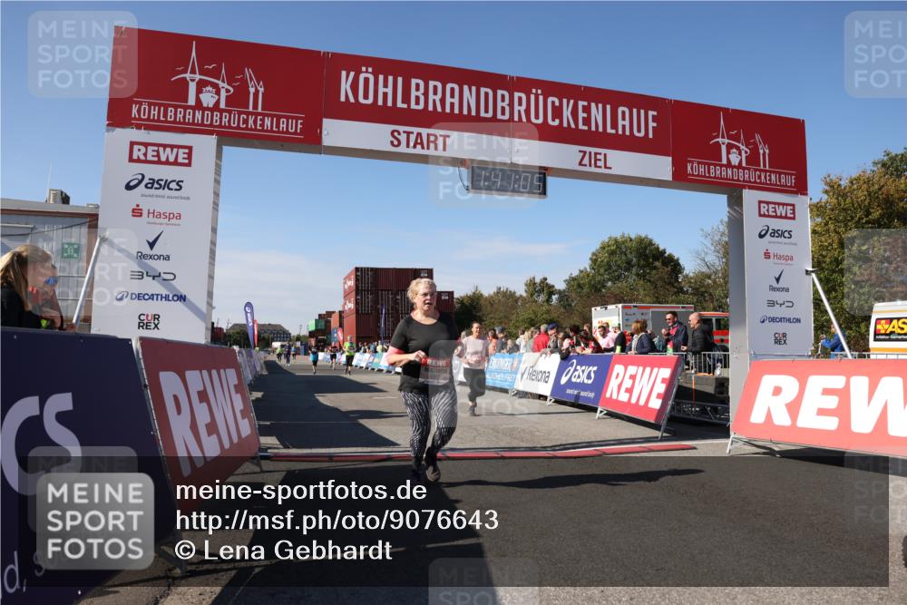 03.10.2025 - Köhlbrandbrückenlauf Lena Gebhardt http://msf.ph/oto/9076643 03.10.2025 13:41:05 Ziel 6317, 6437 meine-sportfotos.de
