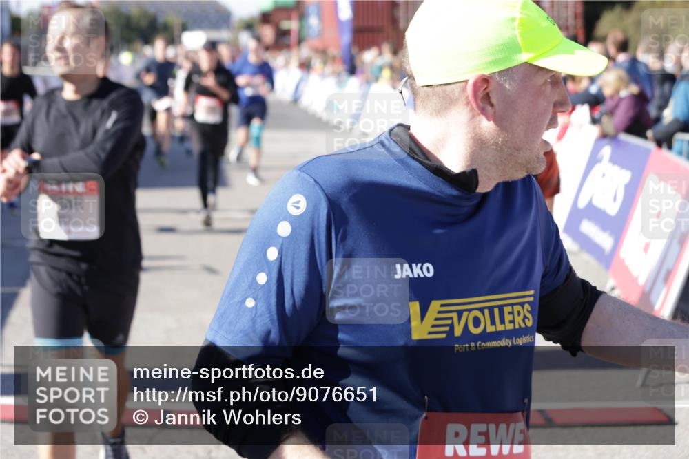 03.10.2025 - Köhlbrandbrückenlauf Jannik Wohlers http://msf.ph/oto/9076651 03.10.2025 13:17:04 Ziel 4168, 4242, 4331, 4359, 4361, 4605, 4861, 4978, 4982, 5033, 5073, 5087, 5090, 5100, 5302, 5453, 5467, 5479, 5667, 5840, 6474, 6623, 6626, 6658 meine-sportfotos.de