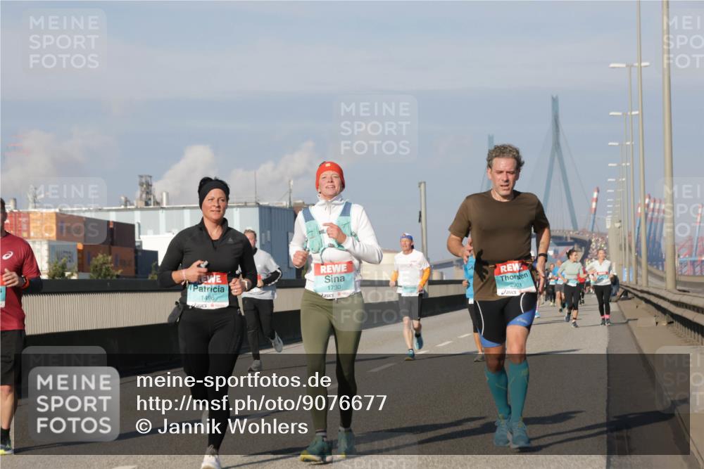 03.10.2025 - Köhlbrandbrückenlauf Jannik Wohlers http://msf.ph/oto/9076677 03.10.2025 09:52:01 Position 3 1496, 1730, 2903 meine-sportfotos.de