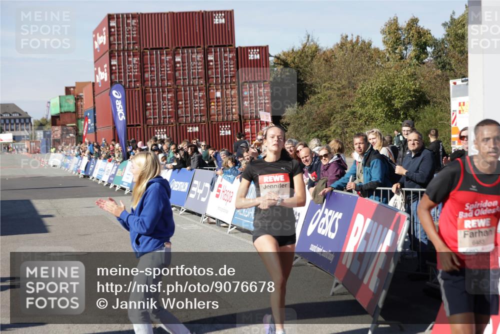 03.10.2025 - Köhlbrandbrückenlauf Jannik Wohlers http://msf.ph/oto/9076678 03.10.2025 12:46:54 Ziel 6483, 6516, 6740 meine-sportfotos.de