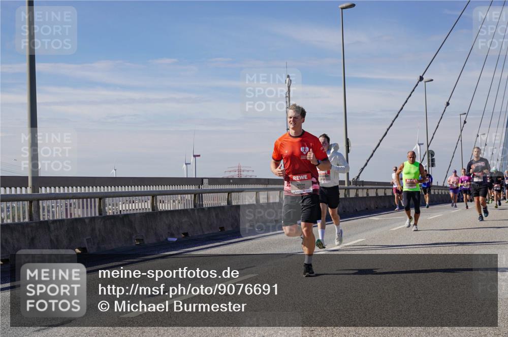03.10.2025 - Köhlbrandbrückenlauf Michael Burmester http://msf.ph/oto/9076691 03.10.2025 12:41:49 Position 2 6724 meine-sportfotos.de