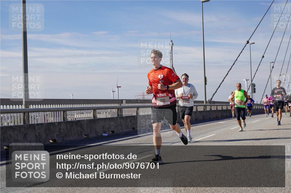 03.10.2025 - Köhlbrandbrückenlauf Michael Burmester http://msf.ph/oto/9076701 03.10.2025 12:41:50 Position 2 6724 meine-sportfotos.de