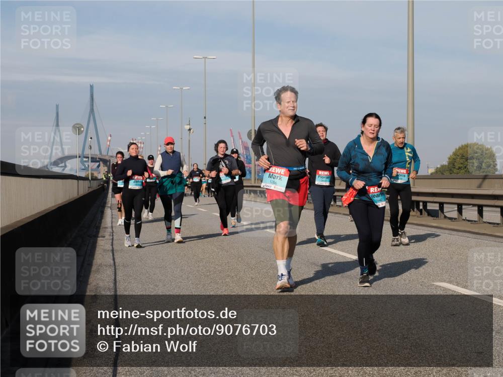 03.10.2025 - Köhlbrandbrückenlauf Fabian Wolf http://msf.ph/oto/9076703 03.10.2025 10:15:31 Position 3 1819, 3437, 1256, 2442, 200 meine-sportfotos.de