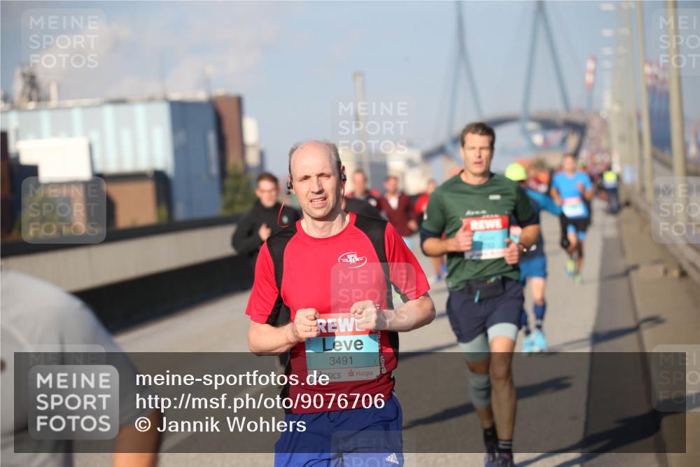 03.10.2025 - Köhlbrandbrückenlauf Jannik Wohlers http://msf.ph/oto/9076706 03.10.2025 09:43:24 Position 3 3491 meine-sportfotos.de