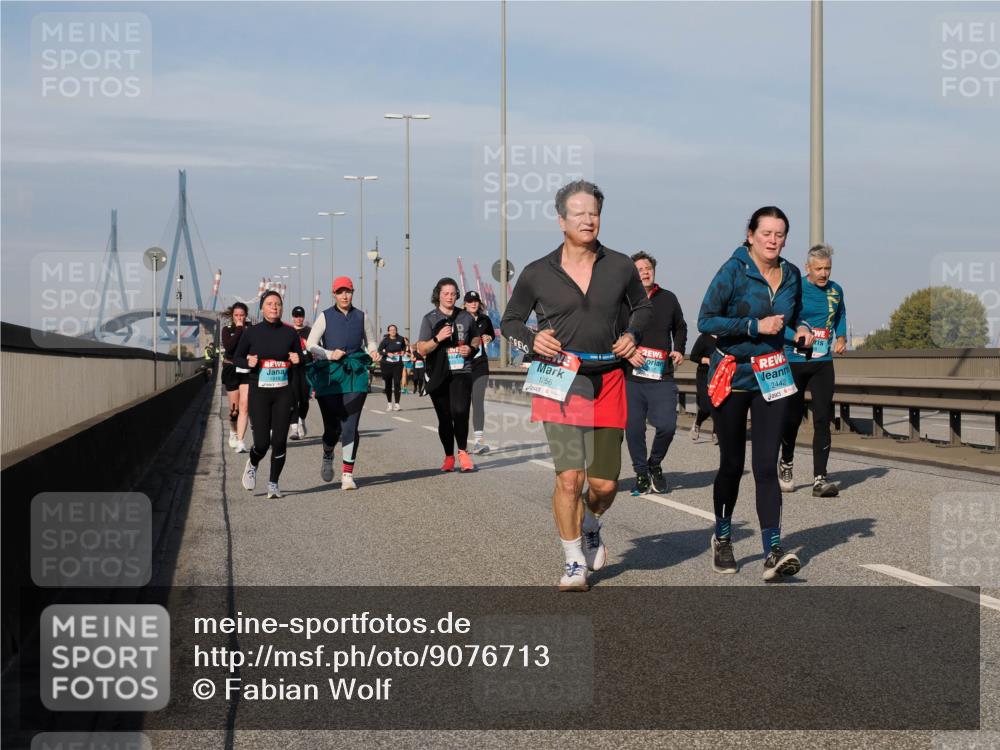03.10.2025 - Köhlbrandbrückenlauf Fabian Wolf http://msf.ph/oto/9076713 03.10.2025 10:15:31 Position 3 1819, 1256, 2442 meine-sportfotos.de