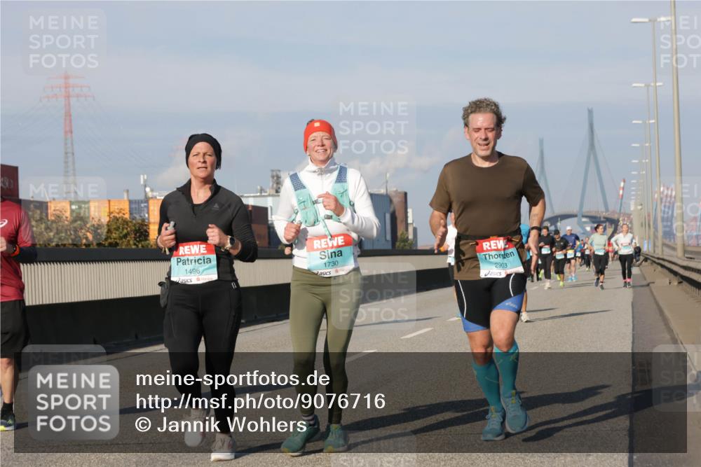 03.10.2025 - Köhlbrandbrückenlauf Jannik Wohlers http://msf.ph/oto/9076716 03.10.2025 09:52:02 Position 3 1496, 1730, 2903 meine-sportfotos.de