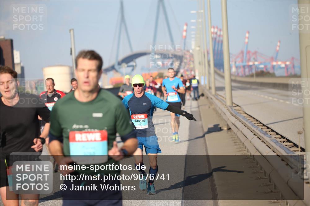 03.10.2025 - Köhlbrandbrückenlauf Jannik Wohlers http://msf.ph/oto/9076741 03.10.2025 09:43:25 Position 3 3531, 1050 meine-sportfotos.de