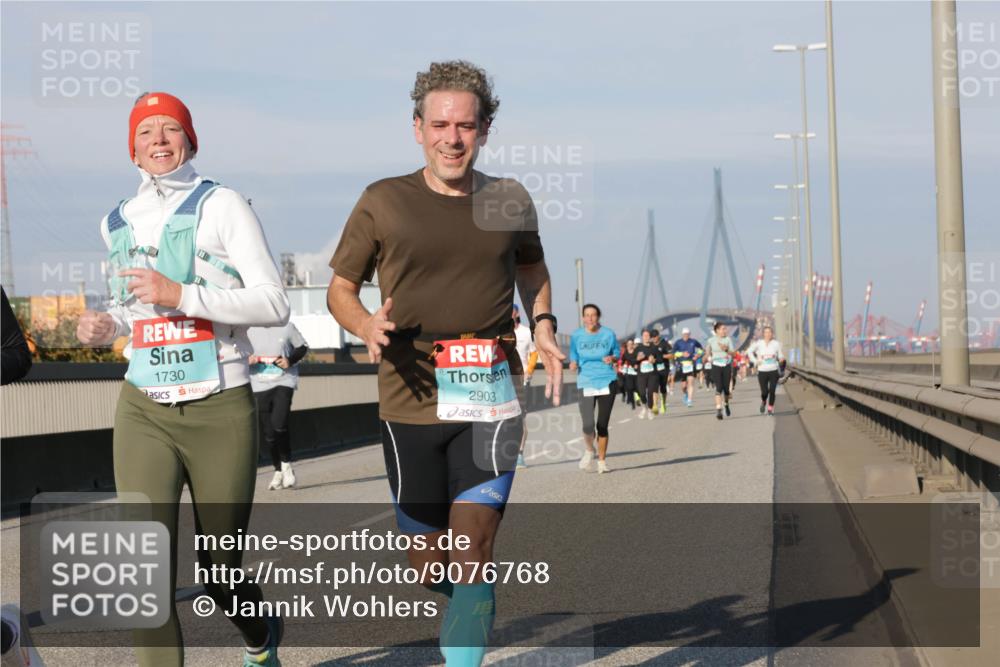 03.10.2025 - Köhlbrandbrückenlauf Jannik Wohlers http://msf.ph/oto/9076768 03.10.2025 09:52:03 Position 3 1730, 2903 meine-sportfotos.de