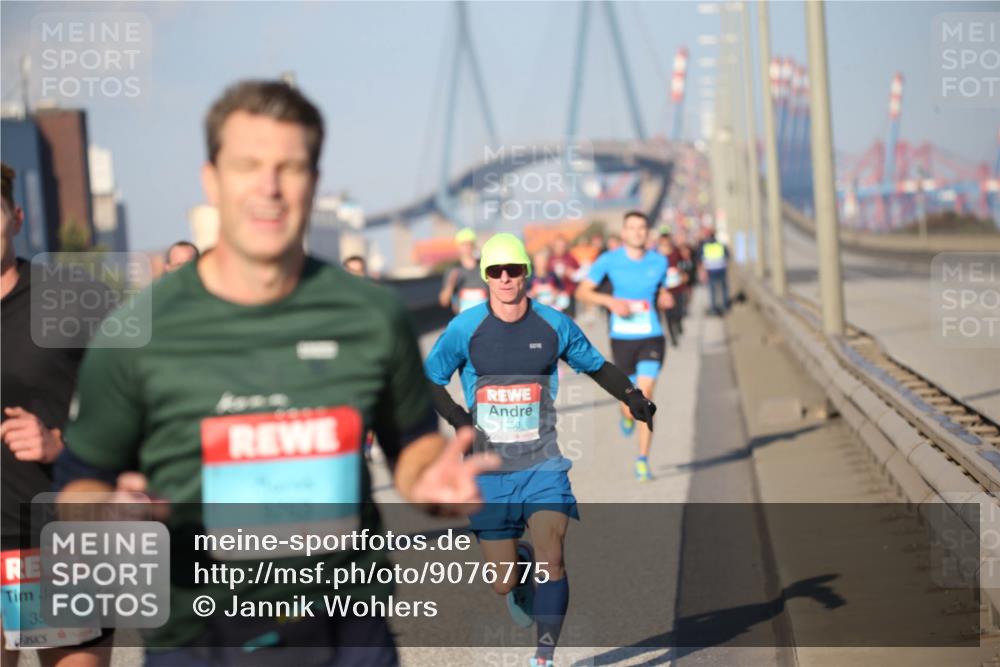 03.10.2025 - Köhlbrandbrückenlauf Jannik Wohlers http://msf.ph/oto/9076775 03.10.2025 09:43:26 Position 3 3531, 1050 meine-sportfotos.de