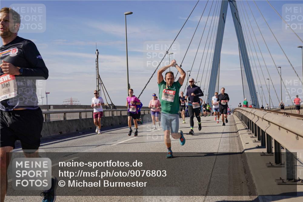 03.10.2025 - Köhlbrandbrückenlauf Michael Burmester http://msf.ph/oto/9076803 03.10.2025 12:41:55 Position 2 6018, 5707 meine-sportfotos.de