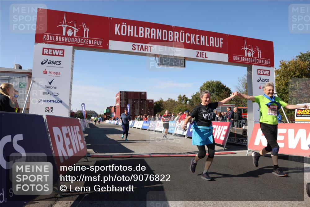 03.10.2025 - Köhlbrandbrückenlauf Lena Gebhardt http://msf.ph/oto/9076822 03.10.2025 13:41:15 Ziel 5116, 5121, 5197, 5421, 6437 meine-sportfotos.de
