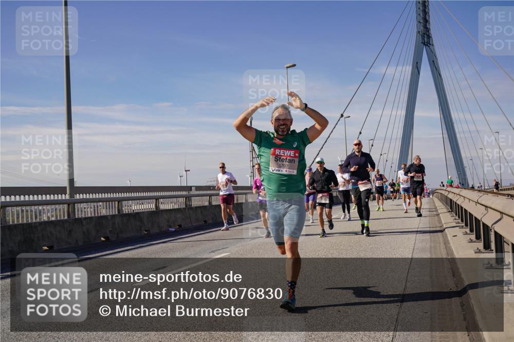 03.10.2025 - Köhlbrandbrückenlauf Michael Burmester http://msf.ph/oto/9076830 03.10.2025 12:41:56 Position 2 5707 meine-sportfotos.de