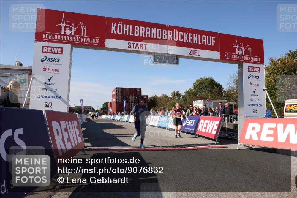 03.10.2025 - Köhlbrandbrückenlauf Lena Gebhardt http://msf.ph/oto/9076832 03.10.2025 13:41:16 Ziel 5116, 5121, 5197, 5421, 6437 meine-sportfotos.de