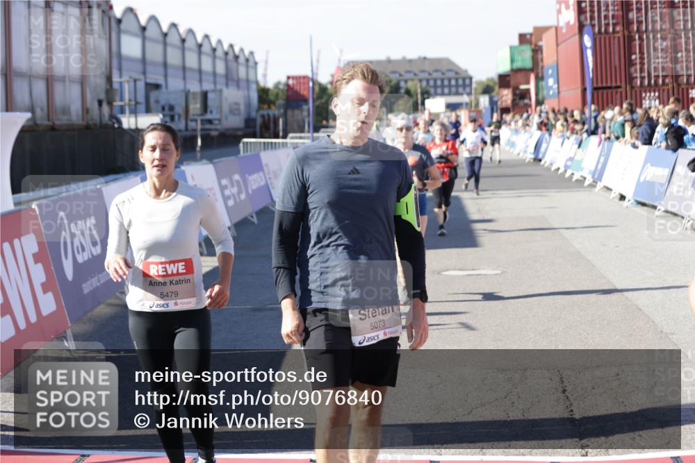 03.10.2025 - Köhlbrandbrückenlauf Jannik Wohlers http://msf.ph/oto/9076840 03.10.2025 13:17:09 Ziel 4242, 4331, 4361, 4861, 4978, 4982, 5033, 5073, 5087, 5090, 5100, 5429, 5479, 5544, 5667, 6431, 6623, 6626 meine-sportfotos.de