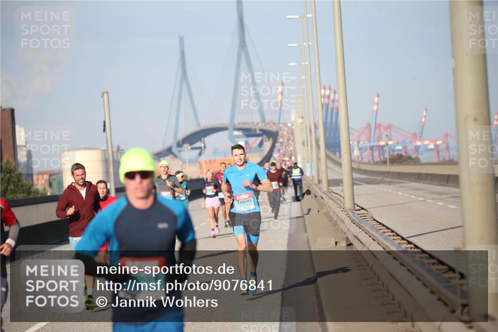 03.10.2025 - Köhlbrandbrückenlauf Jannik Wohlers http://msf.ph/oto/9076841 03.10.2025 09:43:28 Position 3  meine-sportfotos.de