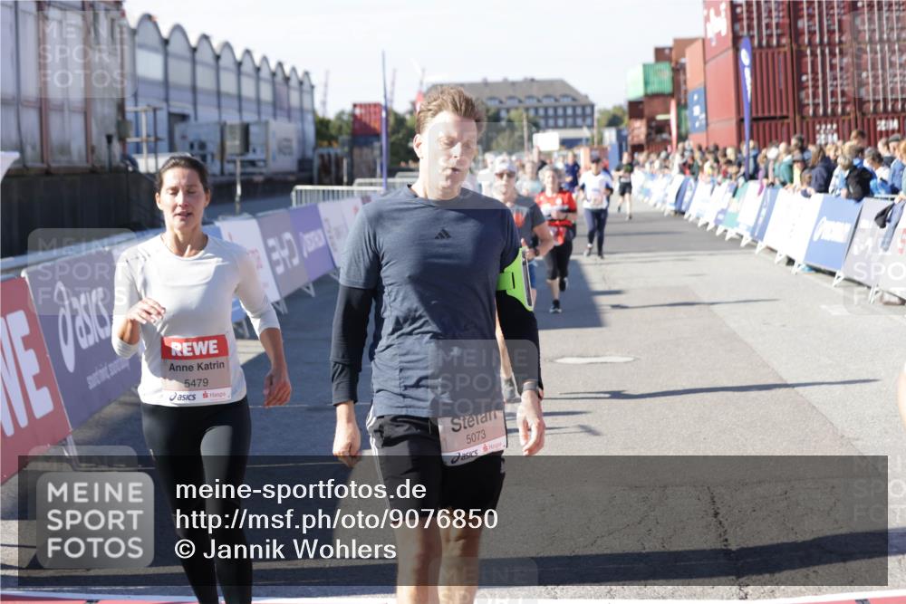 03.10.2025 - Köhlbrandbrückenlauf Jannik Wohlers http://msf.ph/oto/9076850 03.10.2025 13:17:09 Ziel 4242, 4331, 4361, 4861, 4978, 4982, 5033, 5073, 5087, 5090, 5100, 5429, 5479, 5544, 5667, 6431, 6623, 6626 meine-sportfotos.de