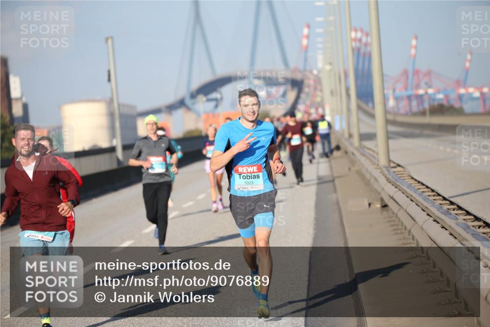 03.10.2025 - Köhlbrandbrückenlauf Jannik Wohlers http://msf.ph/oto/9076889 03.10.2025 09:43:30 Position 3 1065, 1023 meine-sportfotos.de