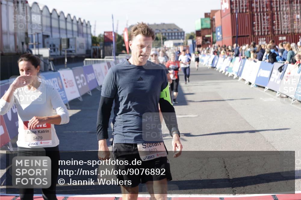 03.10.2025 - Köhlbrandbrückenlauf Jannik Wohlers http://msf.ph/oto/9076892 03.10.2025 13:17:09 Ziel 4242, 4331, 4361, 4861, 4978, 4982, 5033, 5073, 5087, 5090, 5100, 5429, 5479, 5544, 5667, 6431, 6623, 6626 meine-sportfotos.de