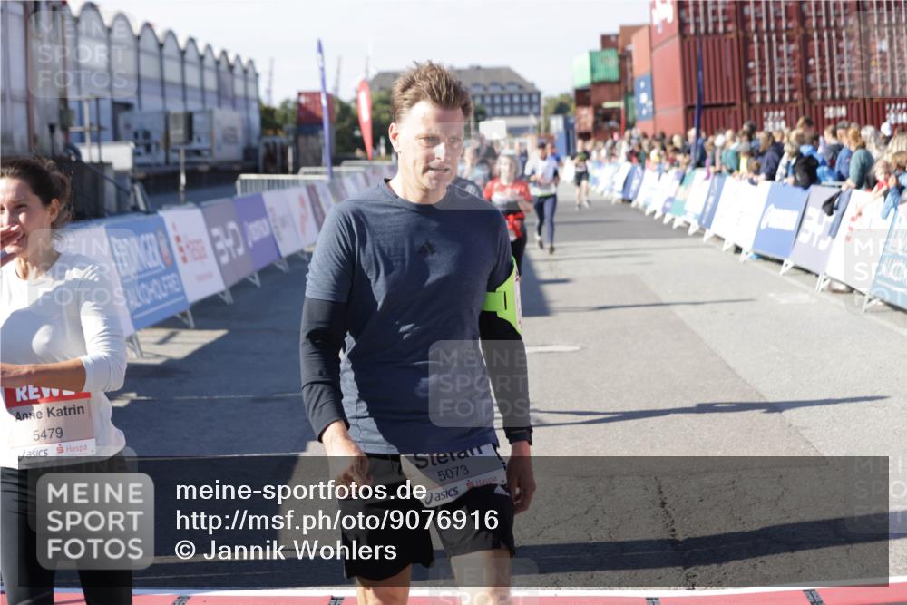 03.10.2025 - Köhlbrandbrückenlauf Jannik Wohlers http://msf.ph/oto/9076916 03.10.2025 13:17:09 Ziel 4242, 4331, 4361, 4861, 4978, 4982, 5033, 5073, 5087, 5090, 5100, 5429, 5479, 5544, 5667, 6431, 6623, 6626 meine-sportfotos.de