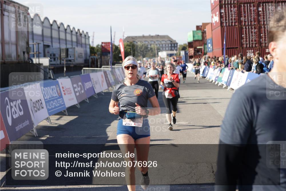 03.10.2025 - Köhlbrandbrückenlauf Jannik Wohlers http://msf.ph/oto/9076926 03.10.2025 13:17:11 Ziel 4242, 4331, 4361, 4404, 4861, 4978, 4982, 5033, 5073, 5087, 5090, 5429, 5479, 5544, 5667, 5943, 6431, 6626 meine-sportfotos.de