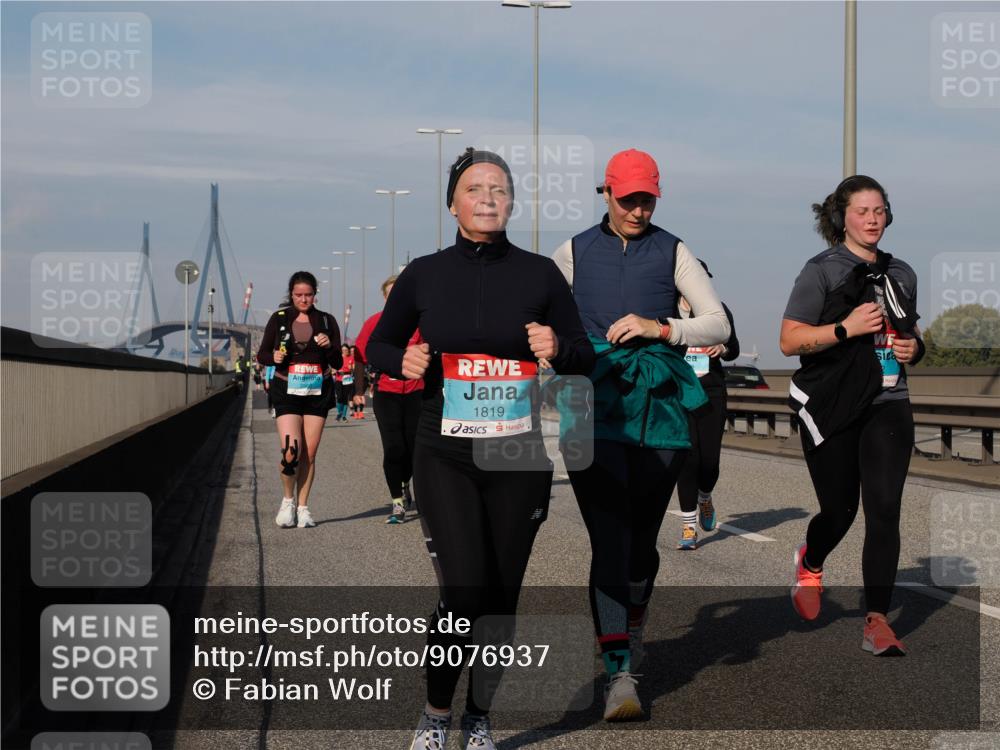 03.10.2025 - Köhlbrandbrückenlauf Fabian Wolf http://msf.ph/oto/9076937 03.10.2025 10:15:36 Position 3 1819 meine-sportfotos.de