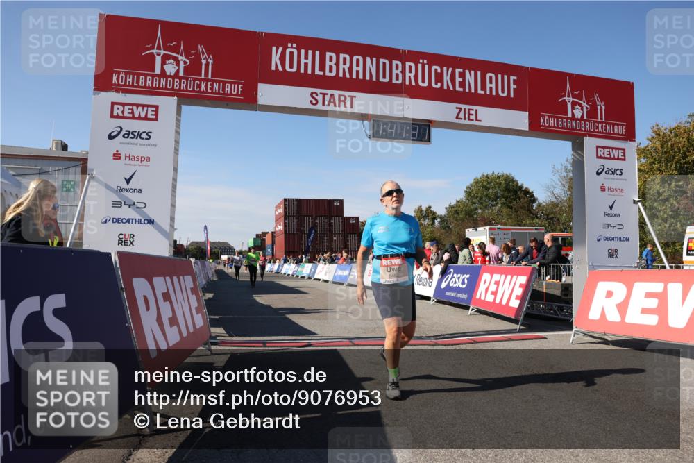 03.10.2025 - Köhlbrandbrückenlauf Lena Gebhardt http://msf.ph/oto/9076953 03.10.2025 13:41:32 Ziel 5228, 5230, 6462 meine-sportfotos.de
