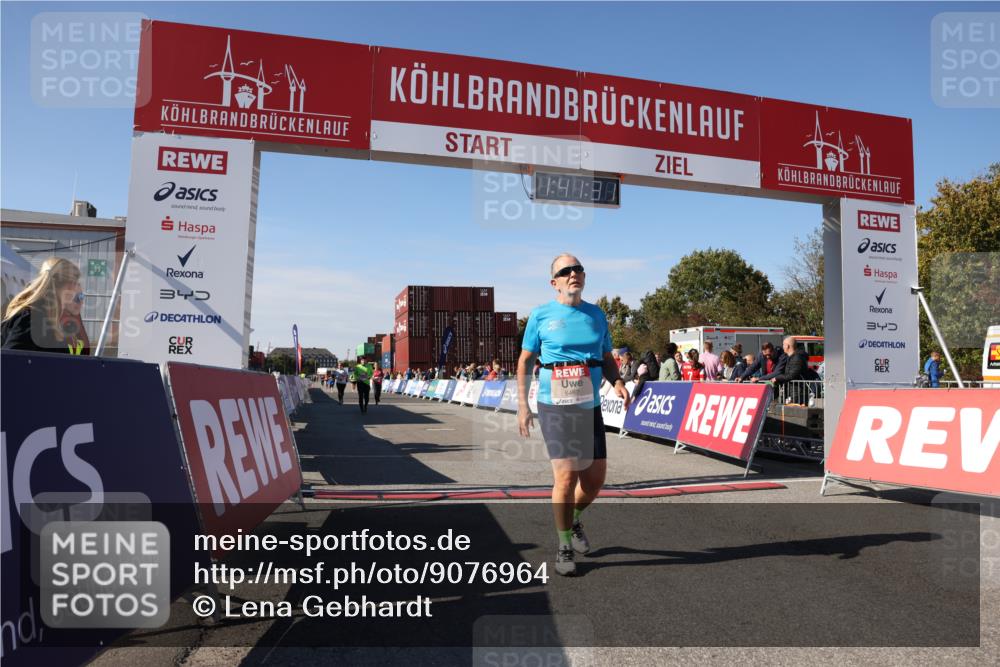 03.10.2025 - Köhlbrandbrückenlauf Lena Gebhardt http://msf.ph/oto/9076964 03.10.2025 13:41:32 Ziel 5228, 5230, 6462 meine-sportfotos.de